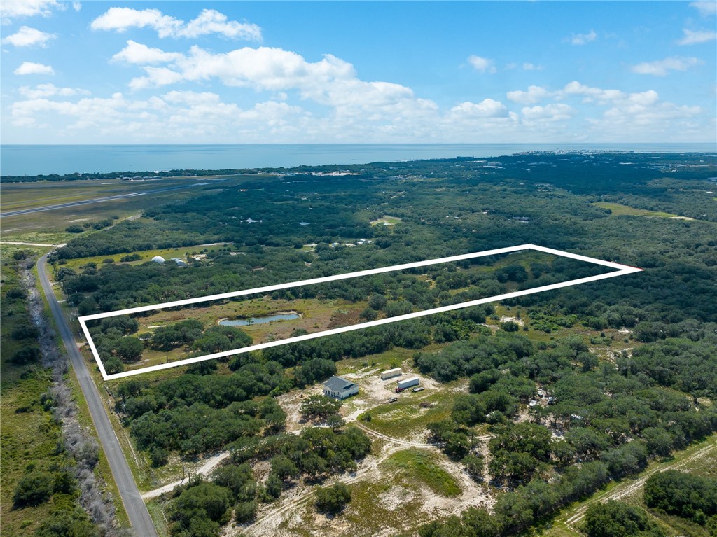 1030 Airport Road Rockport, TX 78382 - Photo 8 of 10