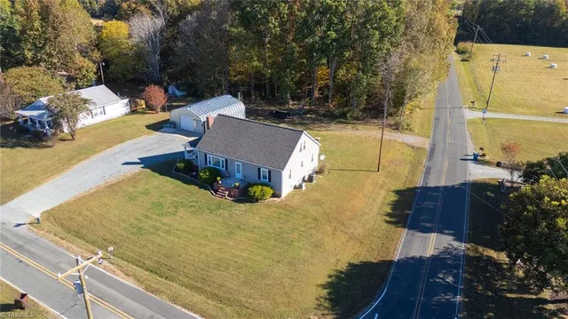 $329,000 | 3307 Altamahaw Church Street, Elon, NC 27244