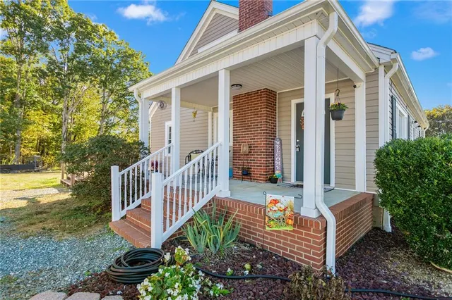 $329,000 | 3307 Altamahaw Church Street, Elon, NC 27244