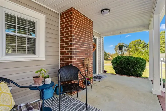 $329,000 | 3307 Altamahaw Church Street, Elon, NC 27244