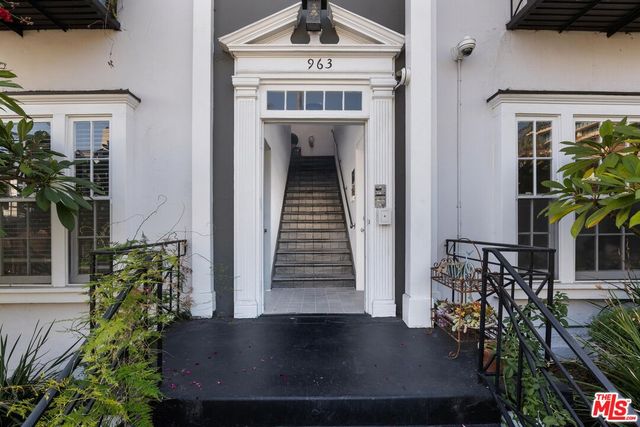 a view of a entryway of the house