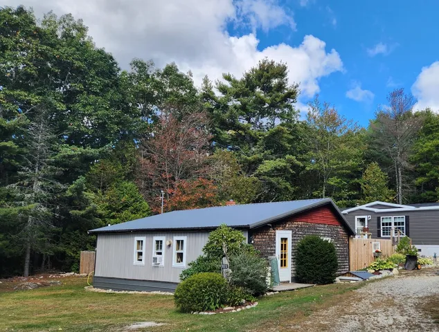 $364,900 | 833 Sedgwick Ridge Road, Sedgwick, ME 04676