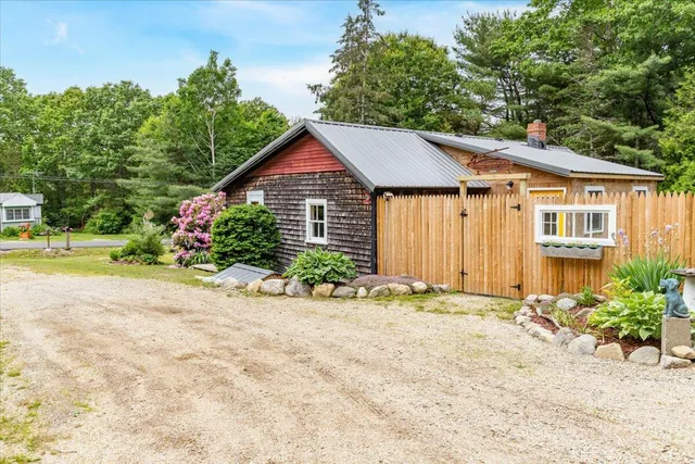 $364,900 | 833 Sedgwick Ridge Road, Sedgwick, ME 04676
