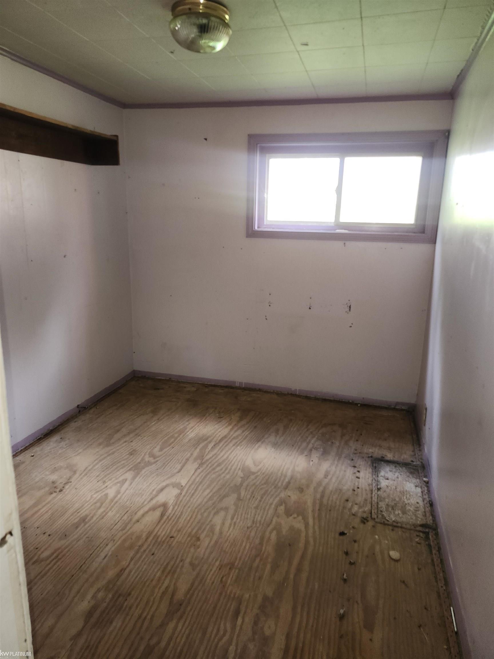 2863 Beach Road Port Huron, MI 48060 - Photo 8 of 13 50185640-471a2368-472a-4583-b05d-c6983d3160f8.JPG