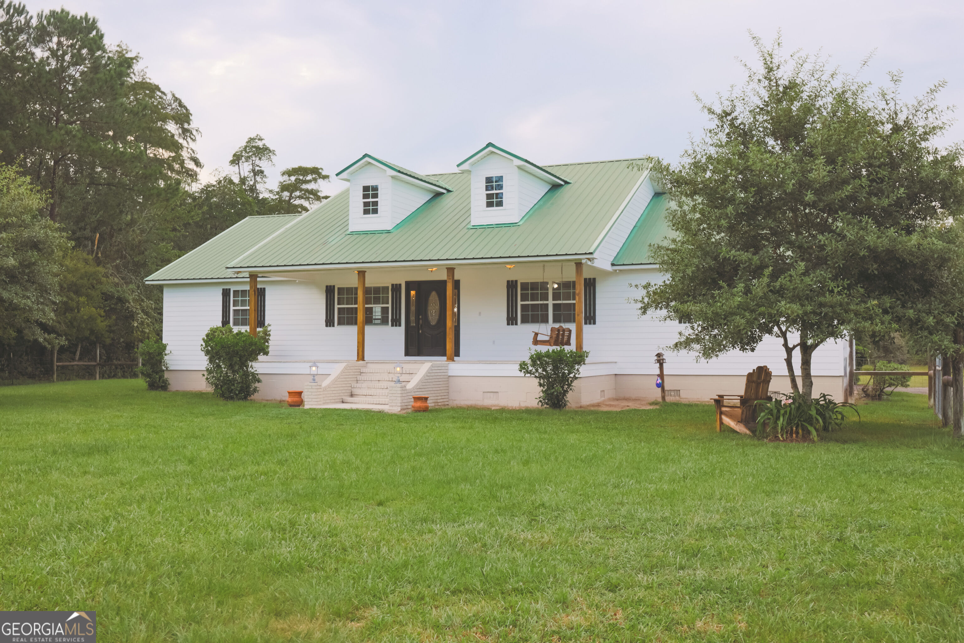 1325 Joe Knox Bridge Road Nahunta, GA 31553 - Photo 1 of 28 Gallery Image 1