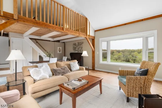 $2,650,000 | 23 Spring Hill Road, Annandale, NJ 08801