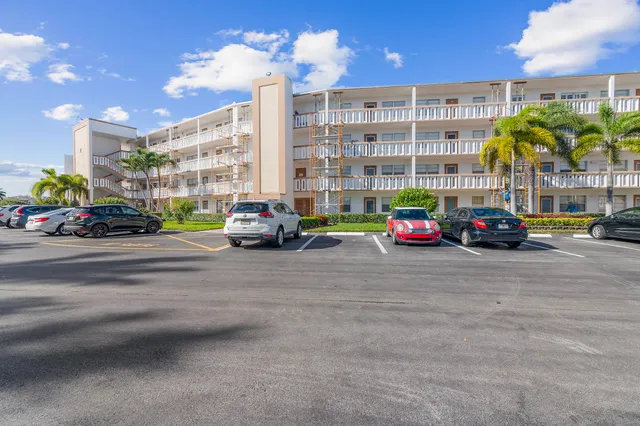 $115,000 | 3089 Cornwall East, Unit E, Boca Raton, FL 33434