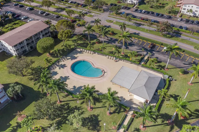 $115,000 | 3089 Cornwall East, Unit E, Boca Raton, FL 33434