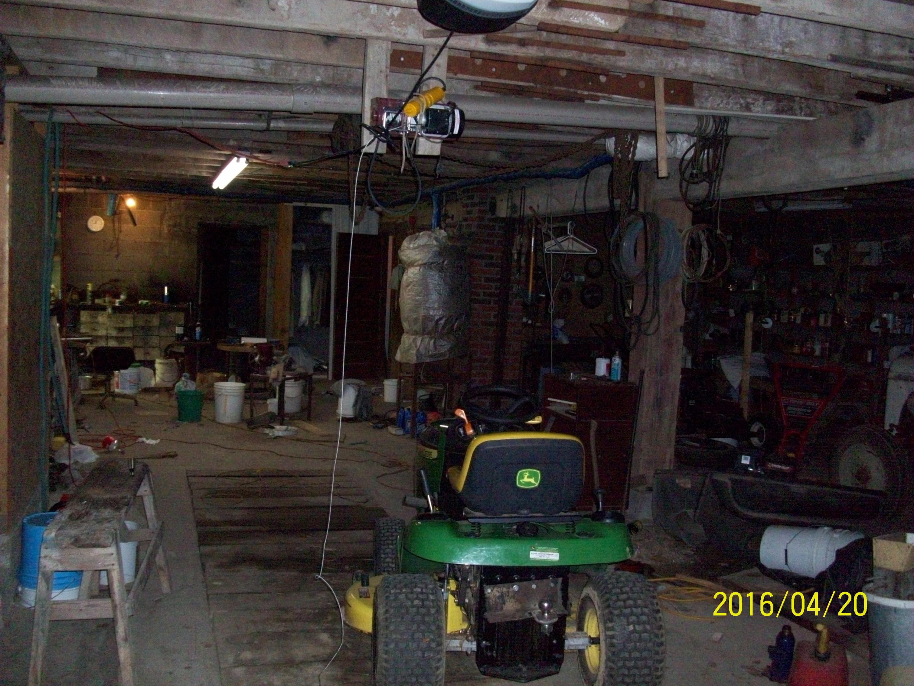 217 Green Road Knoxville, TN 37920 - Photo 16 of 20 GARAGE-WORKSHOP
