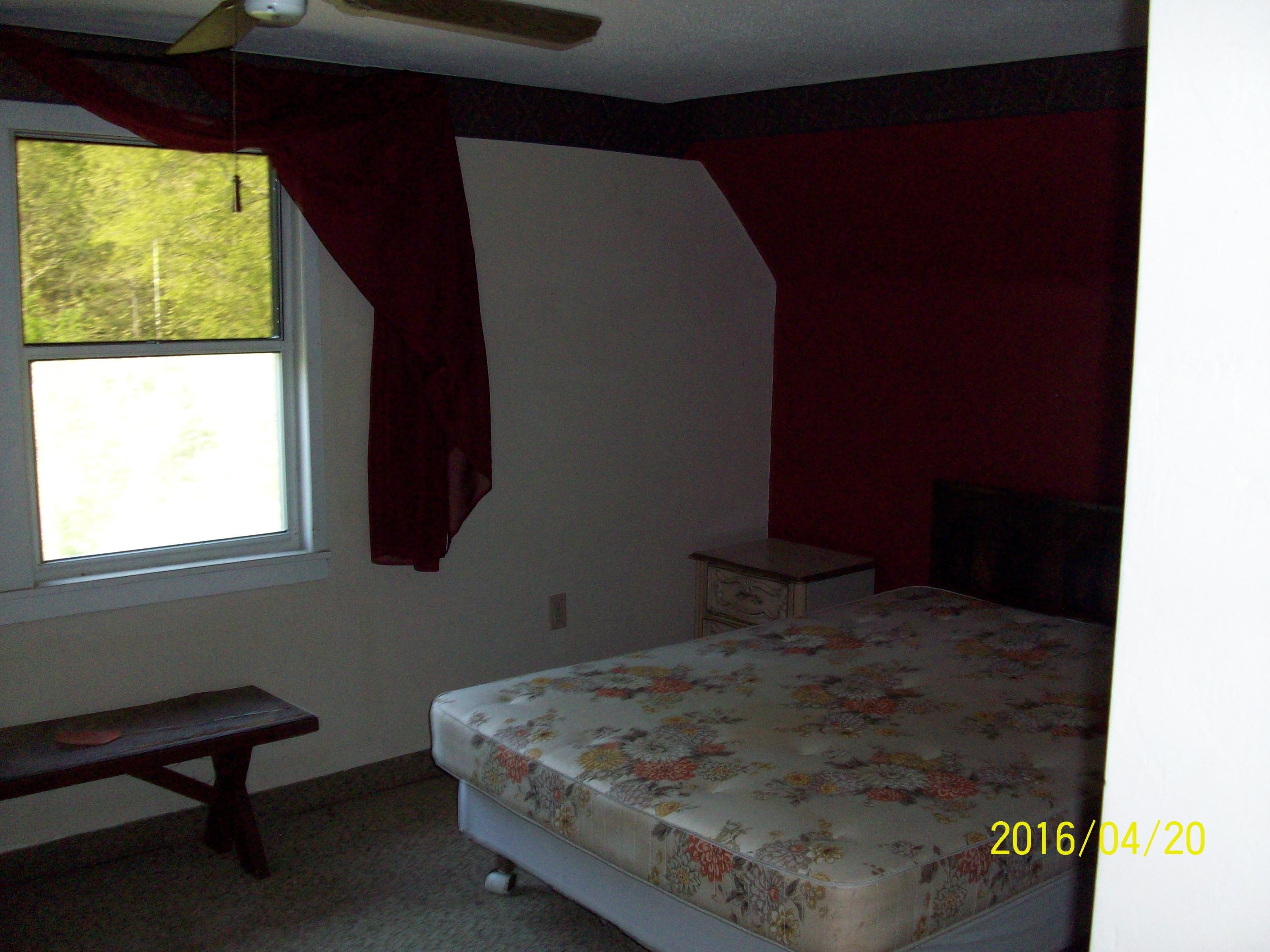 217 Green Road Knoxville, TN 37920 - Photo 20 of 20 2ND FLOOR BEDROOM