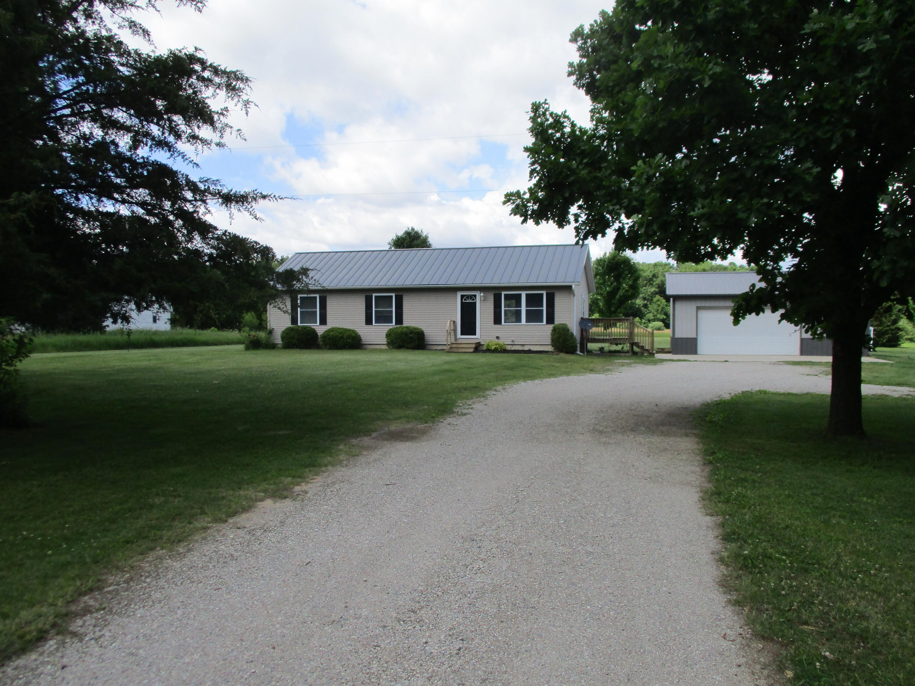 17140 Moorepark Road Three Rivers, MI 49093 - Photo 1 of 29 N/A