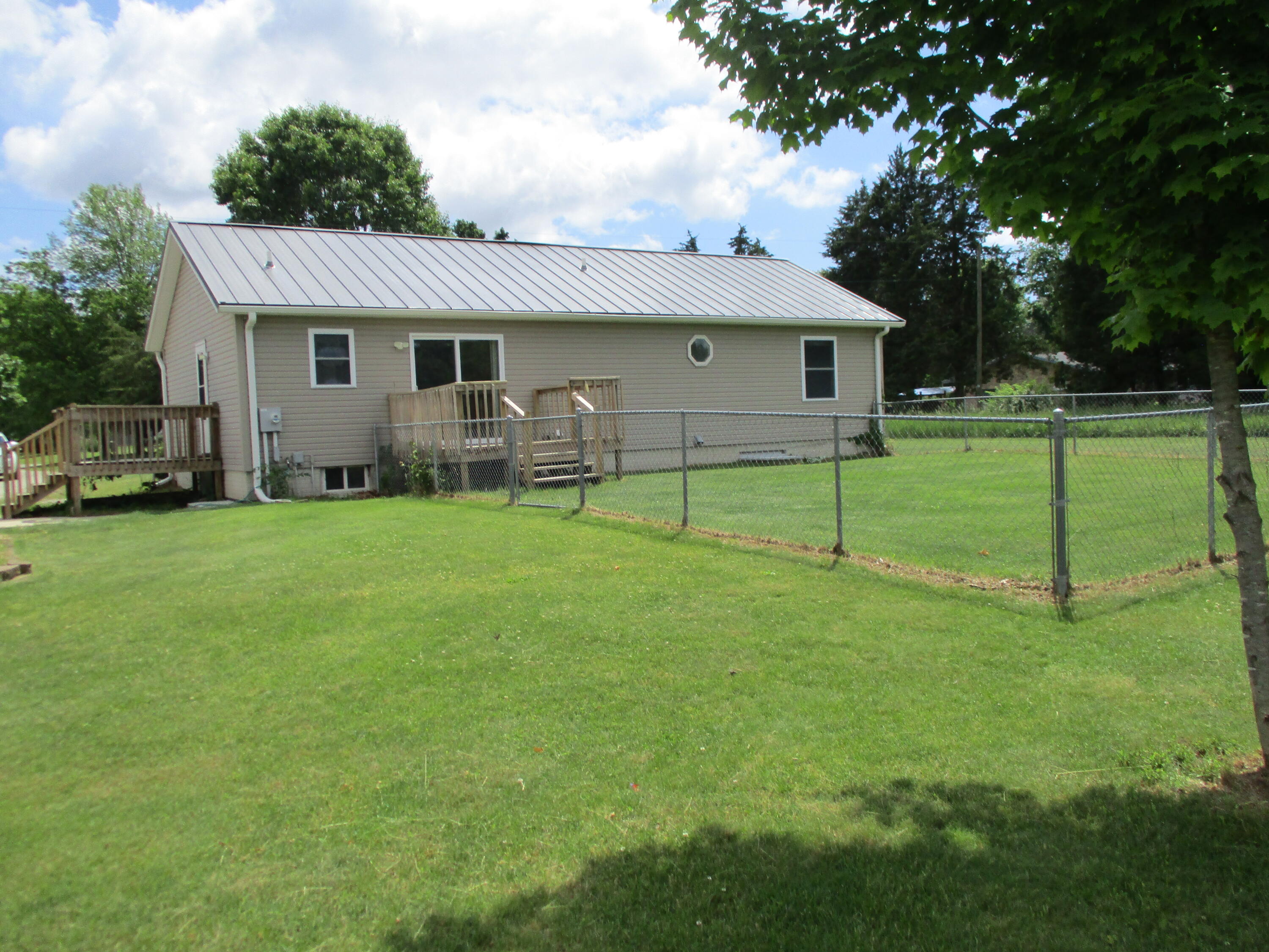 17140 Moorepark Road Three Rivers, MI 49093 - Photo 25 of 29 IMG_1485 - Copy