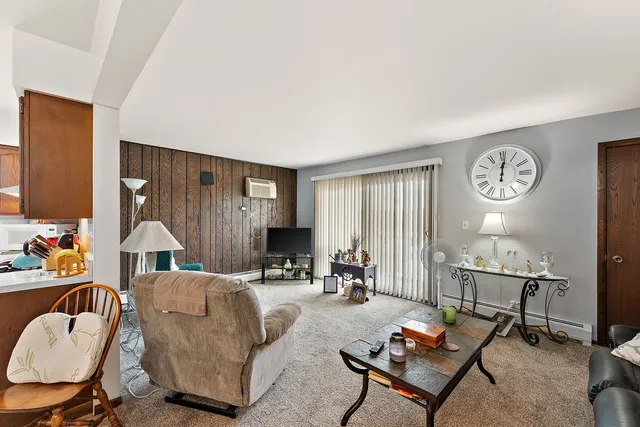 $375,000 | 3214 Jackson Avenue, South Chicago Heights, IL 60411