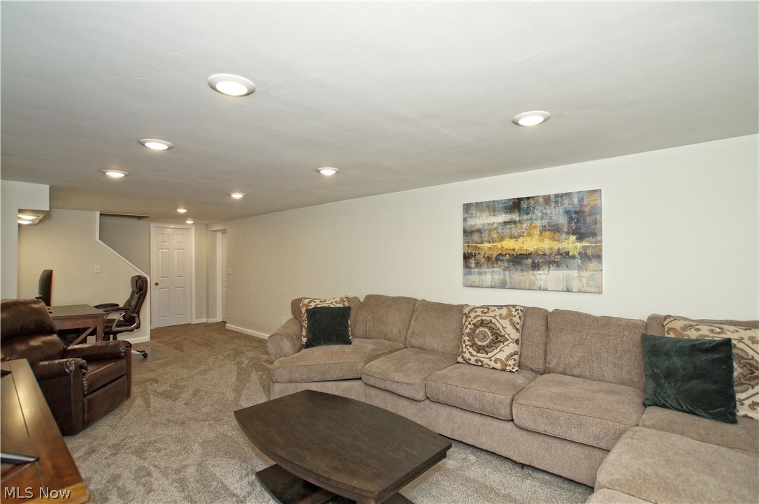 4843 North Sedgewick Road Cleveland, OH 44124 - Photo 23 of 31 Gallery Image 23