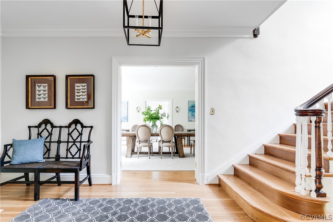 207 Nottingham Road Richmond, VA 23221 - Photo 10 of 49 a living room with furniture