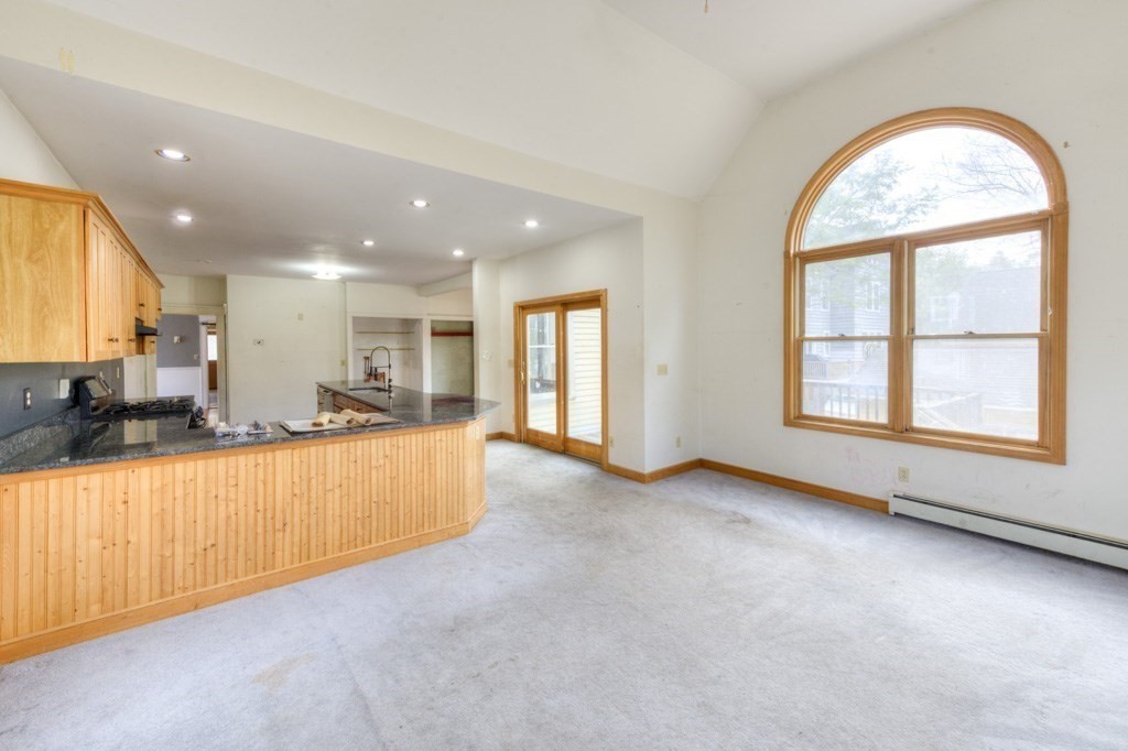 59 Beechmont Street Worcester, MA 01609 - Photo 16 of 42