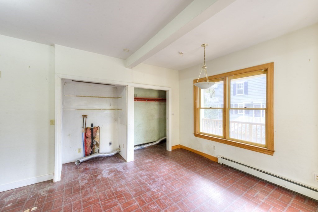 59 Beechmont Street Worcester, MA 01609 - Photo 24 of 42