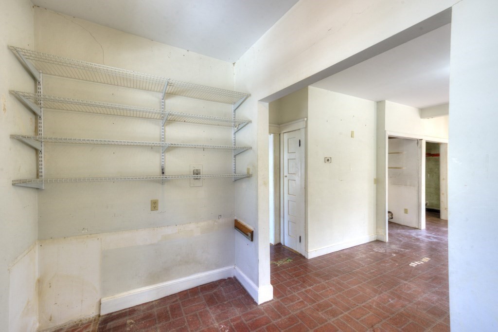 59 Beechmont Street Worcester, MA 01609 - Photo 25 of 42