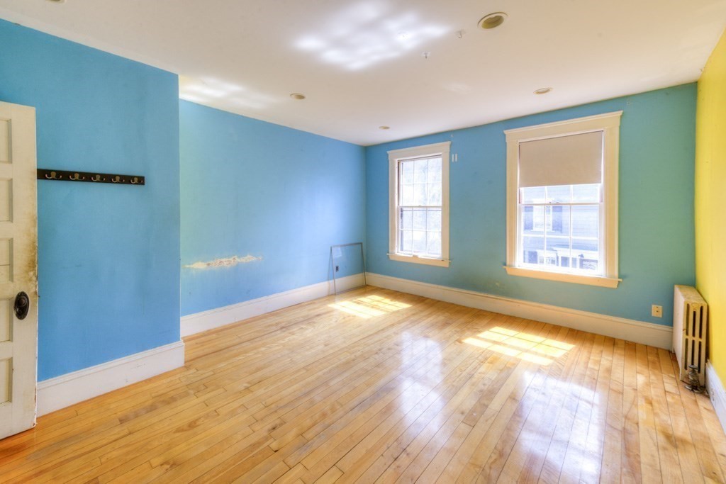 59 Beechmont Street Worcester, MA 01609 - Photo 33 of 42