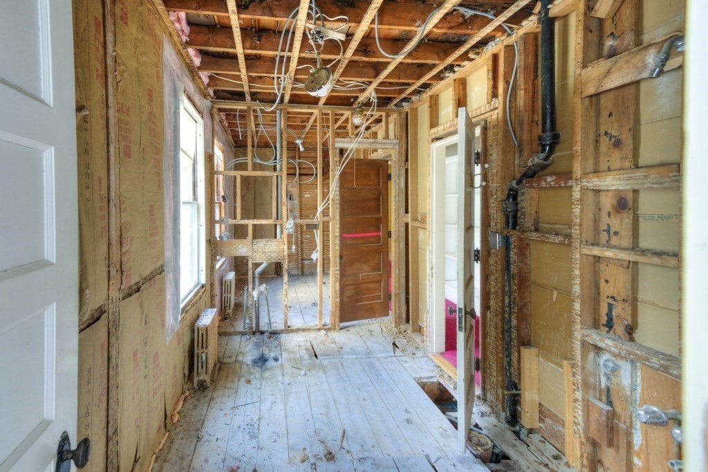 59 Beechmont Street Worcester, MA 01609 - Photo 36 of 42