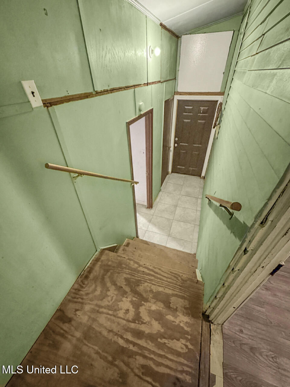 944 Liberty Road Natchez, MS 39120 - Photo 11 of 35 IMG_8528 Large