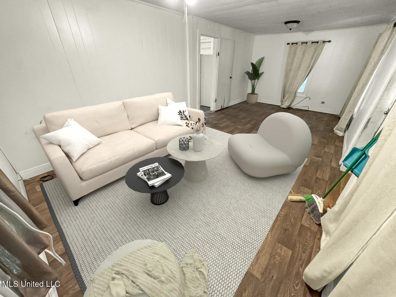 944 Liberty Road Natchez, MS 39120 - Photo 2 of 35 IMG_8518 Large