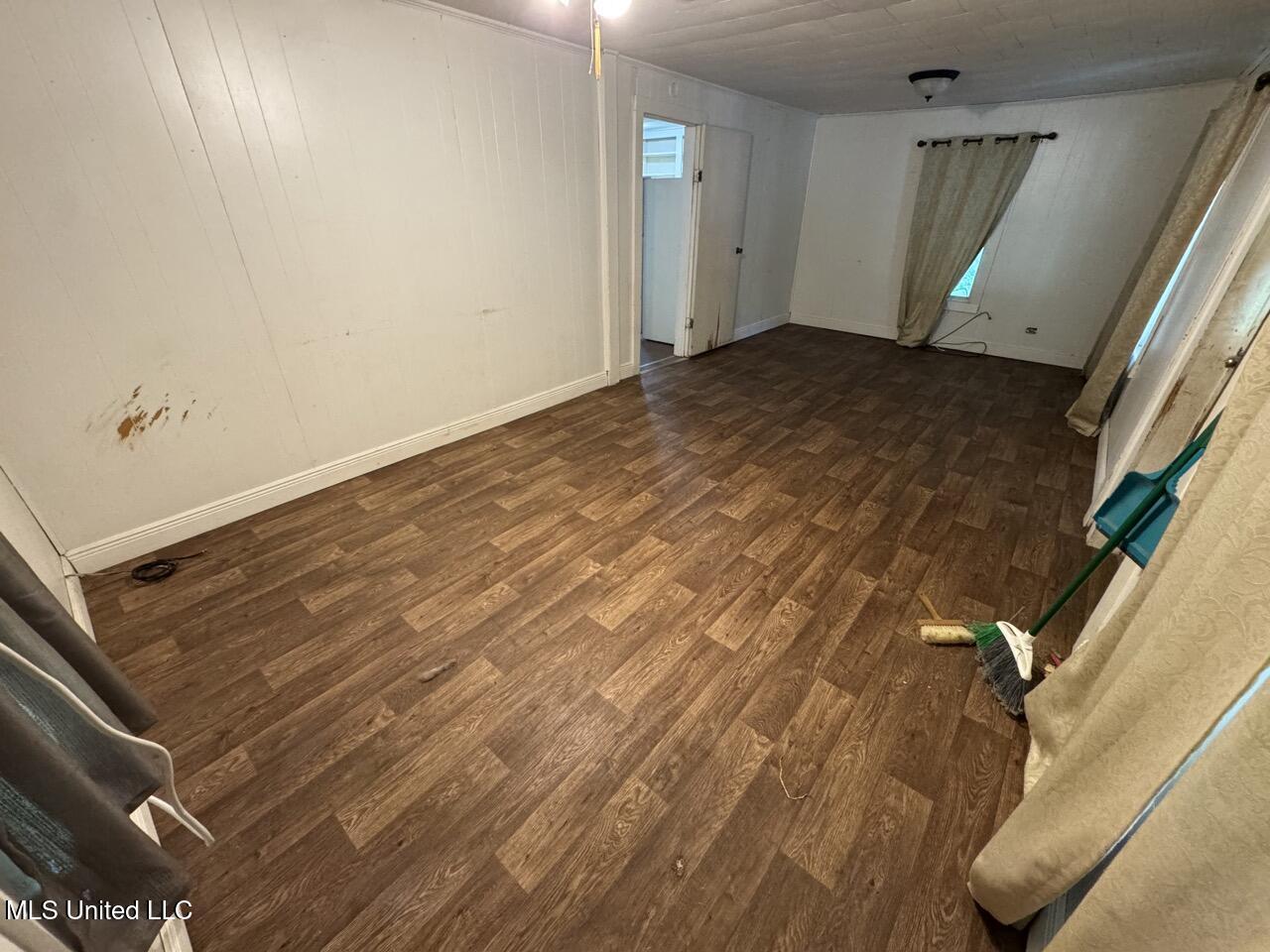 944 Liberty Road Natchez, MS 39120 - Photo 21 of 35 IMG_8518 Large