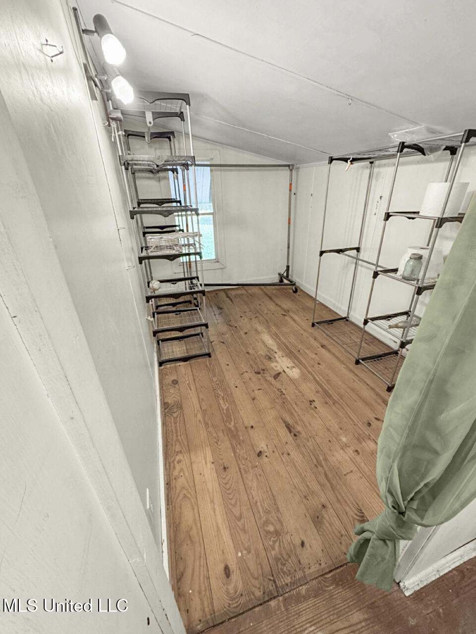 944 Liberty Road Natchez, MS 39120 - Photo 10 of 35 IMG_8526 Large