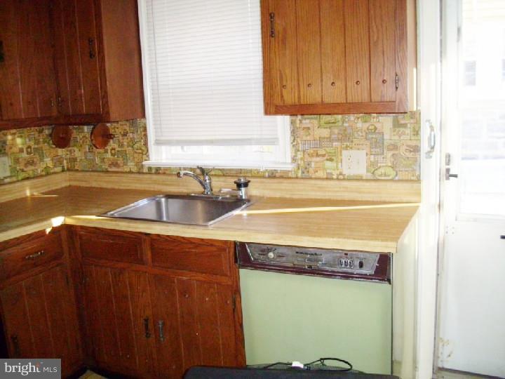 111 Rolling Road Wynnewood, PA 19096 - Photo 6 of 25 Kitchen