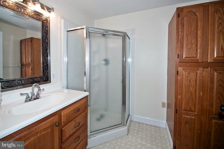 15501 Compton Road Centreville, VA 20121 - Photo 14 of 23 Bedroom (Master)