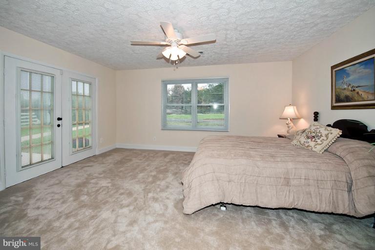 15501 Compton Road Centreville, VA 20121 - Photo 3 of 23 Bedroom (Master)