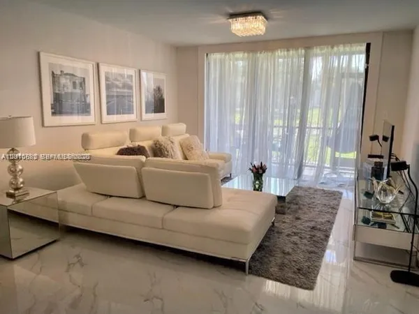 $2,300 | 1266 South Military Trail, Unit 514, Deerfield Beach, FL 33442
