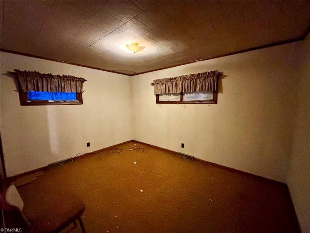 4140 Westfield Road Mount Airy, NC 27030 - Photo 10 of 33