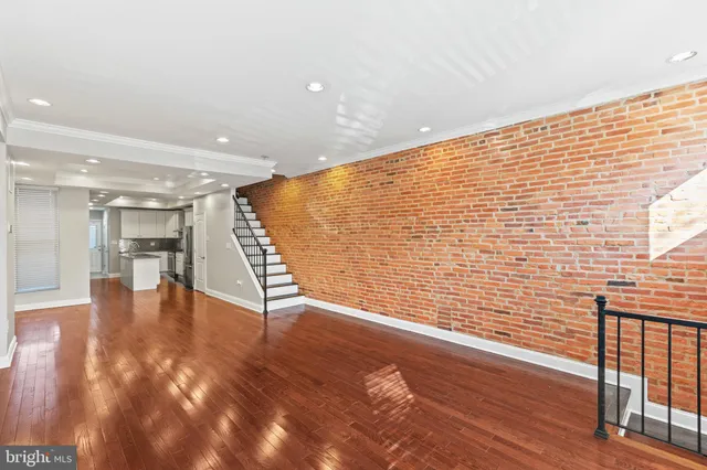 $290,000 | 210 North Collington Avenue, Baltimore, MD 21231