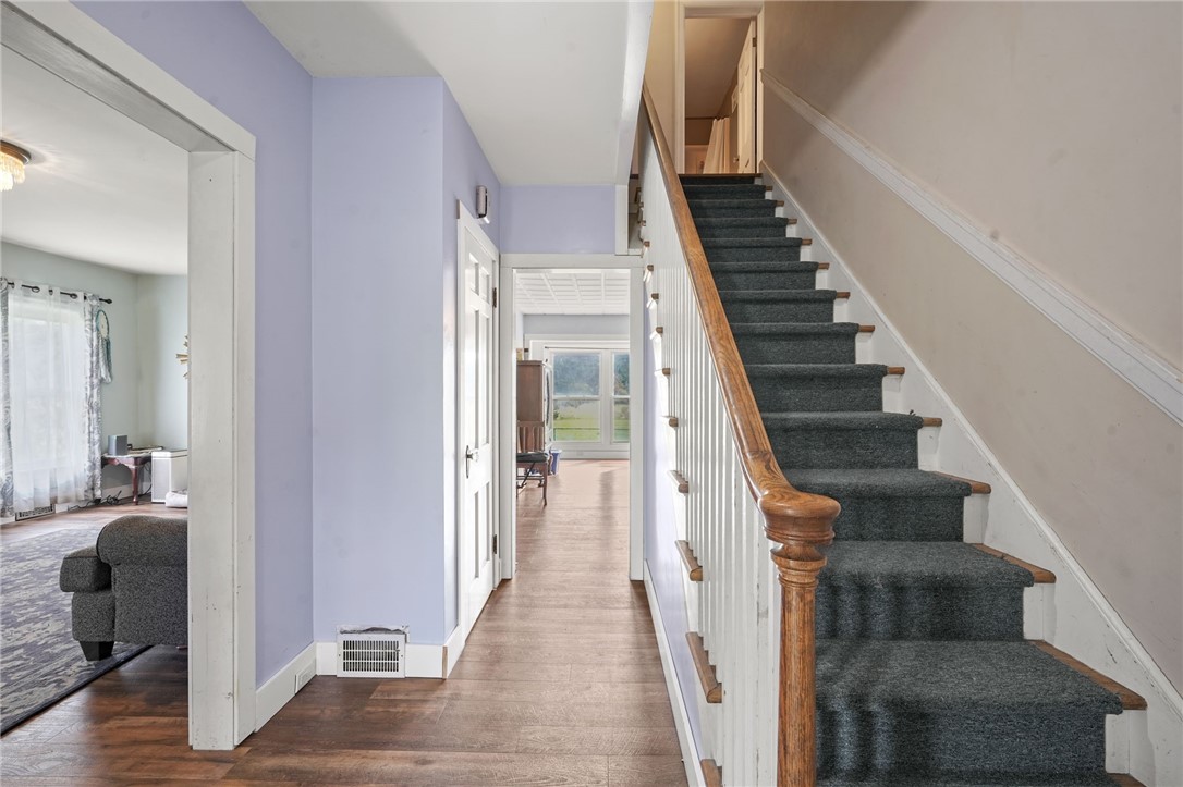 575 Ithaca Road Spencer, NY 14883 - Photo 8 of 46 Entry foyer