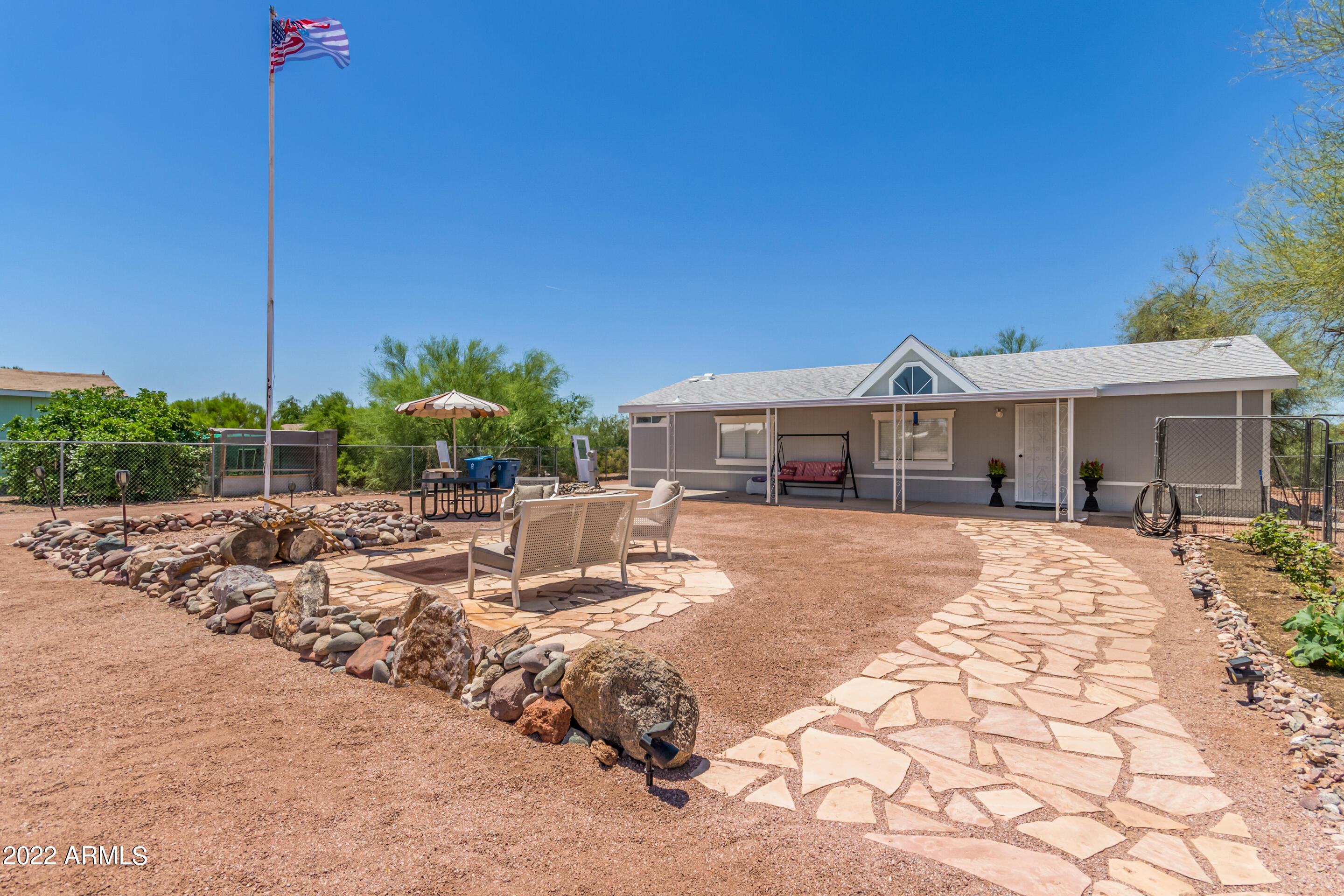 296 South Cactus Road Apache Junction, AZ 85119 - Photo 3 of 38 3 - Cactus