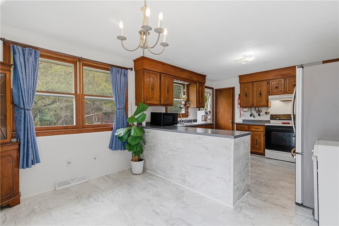 90 Pulaski Road Glocester, RI 02814 - Photo 11 of 42