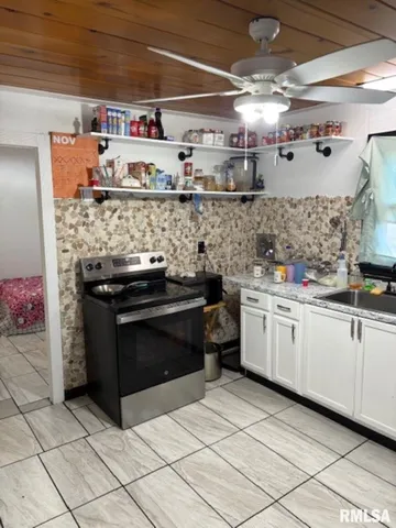 $169,900 | 408 North 7th Street, La Grange, MO 63448