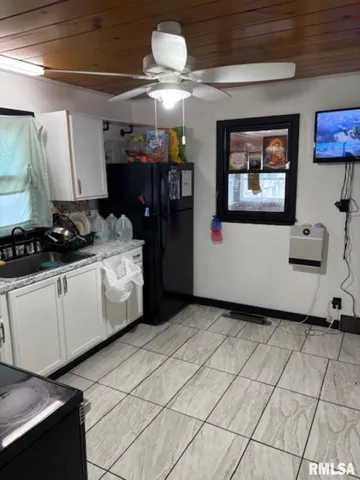 $169,900 | 408 North 7th Street, La Grange, MO 63448