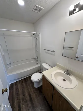 $1,245 | 3521 Ivy Commons Drive, Unit 102, Raleigh, NC 27606