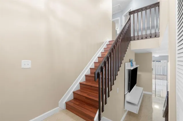 $525,000 | 9918 Northwest 2nd Court, Plantation, FL 33324