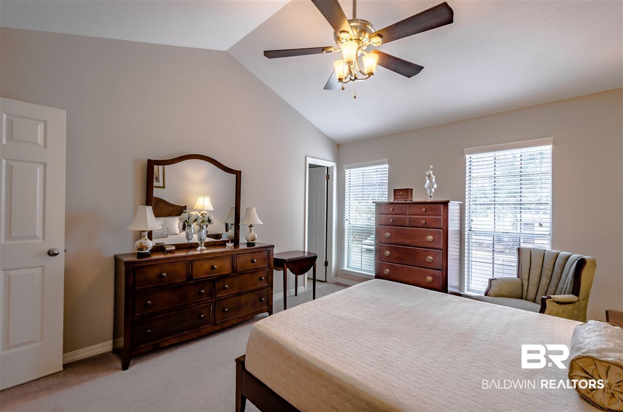 270 Hillcrest Road, Unit 803 Mobile, AL 36608 - Photo 15 of 23 Master Bedroom