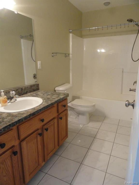 3966 South Boulevard Rochester, MI 48309 - Photo 6 of 18