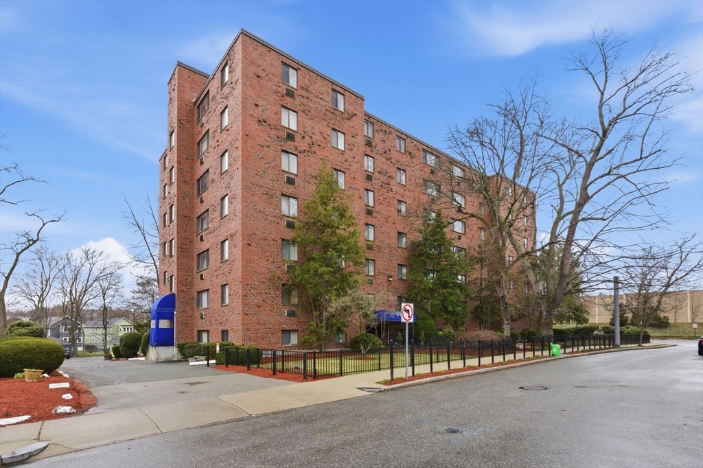 50 Water Street, Unit 46 Medford, MA 02155 - Photo 35 of 37 a view of a building with a street
