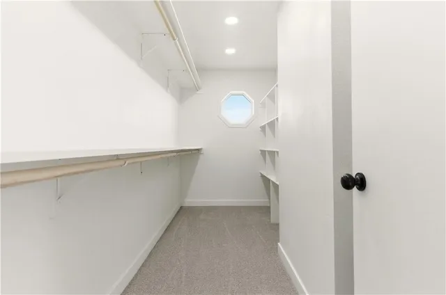 $565,000 | 18450 246th Street, Tonganoxie, KS 66086