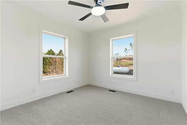 $565,000 | 18450 246th Street, Tonganoxie, KS 66086