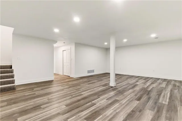 $565,000 | 18450 246th Street, Tonganoxie, KS 66086