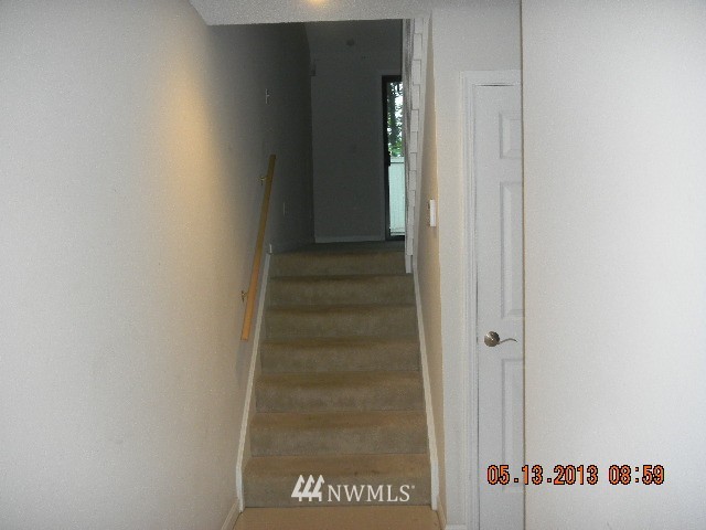 2006 Southeast 16th Court Renton, WA 98055 - Photo 9 of 10 Gallery Image 9