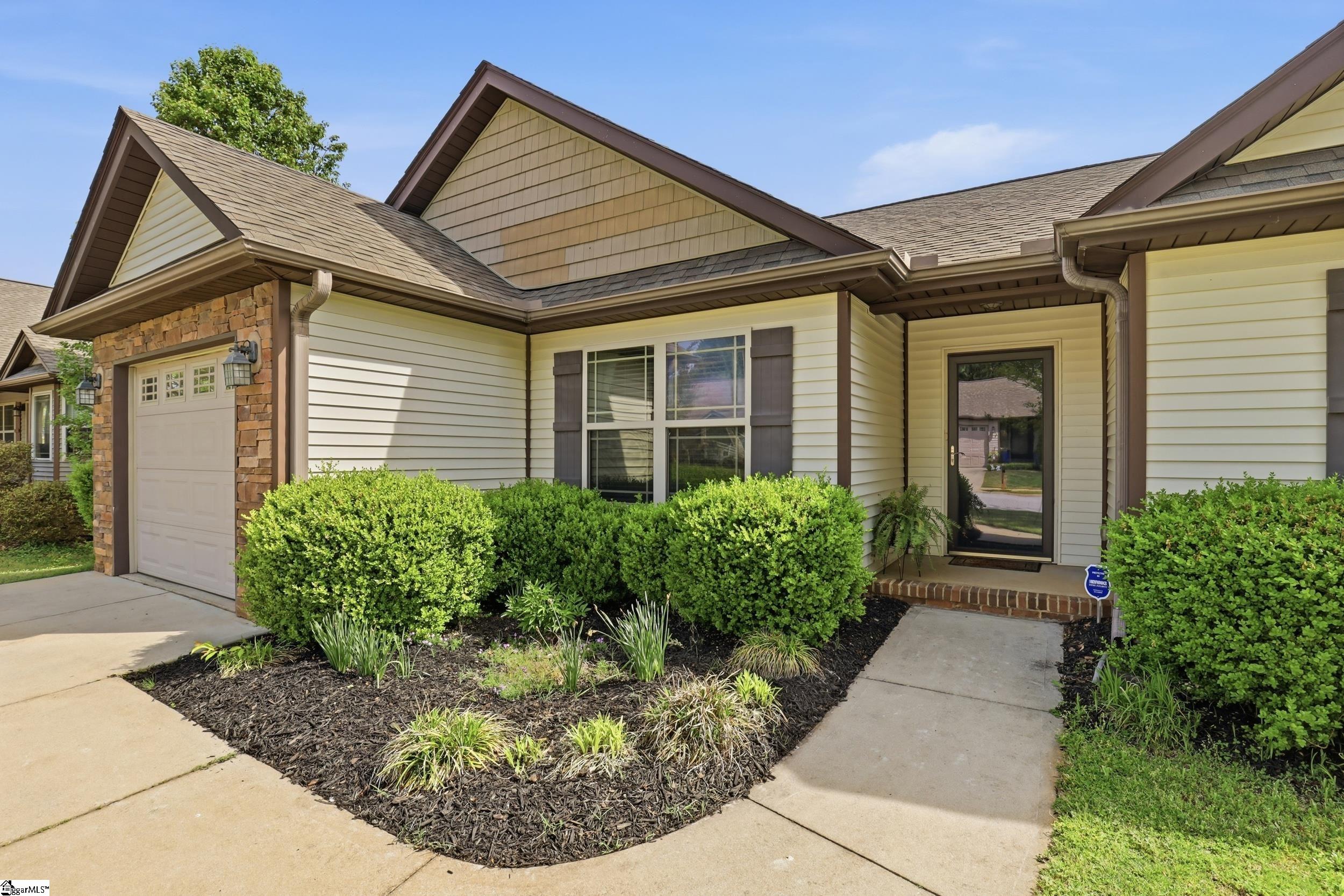 22 Nautical Drive Greer, SC 29650 - Photo 2 of 24