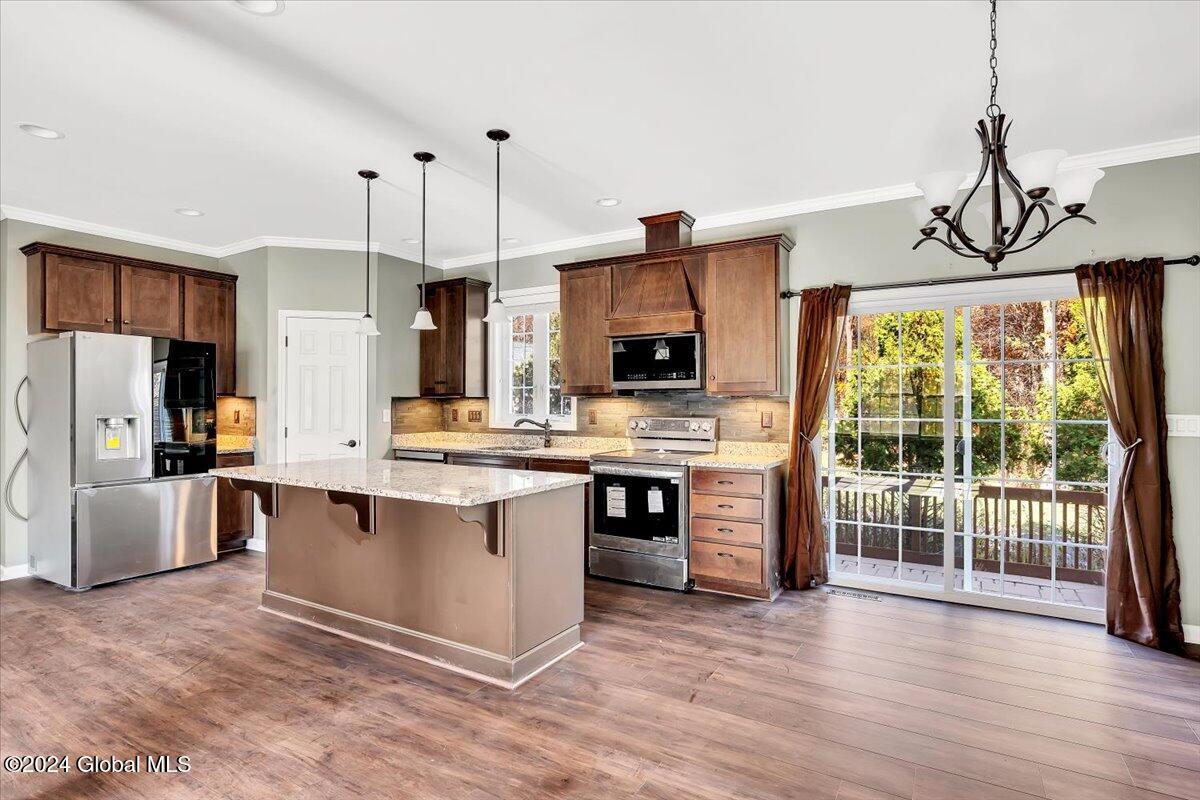 201 Maple Avenue Schenectady, NY 12302 - Photo 6 of 41 06-P1245715